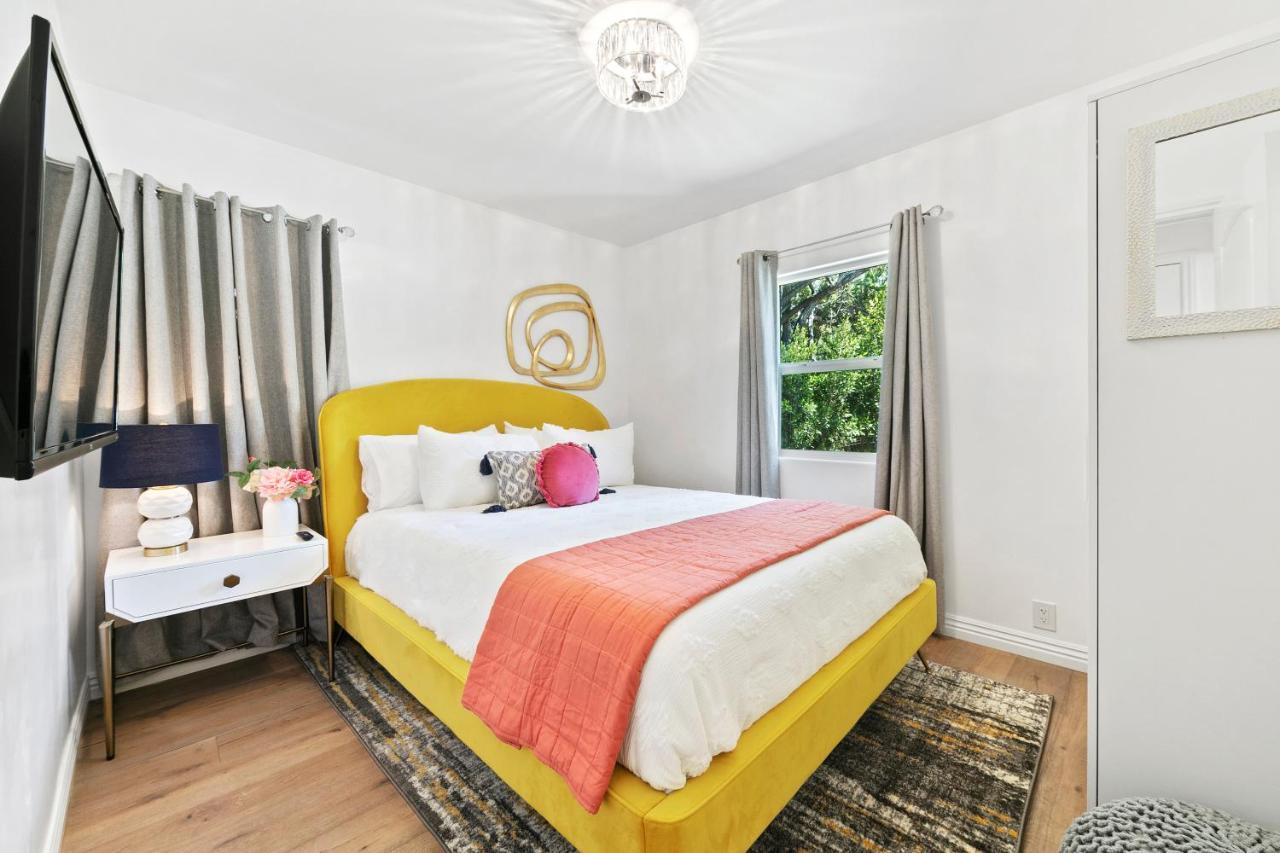 Studio City Contemporary Villa With Pool Sleeps 10 ลอสแอนเจลิส ภายนอก รูปภาพ